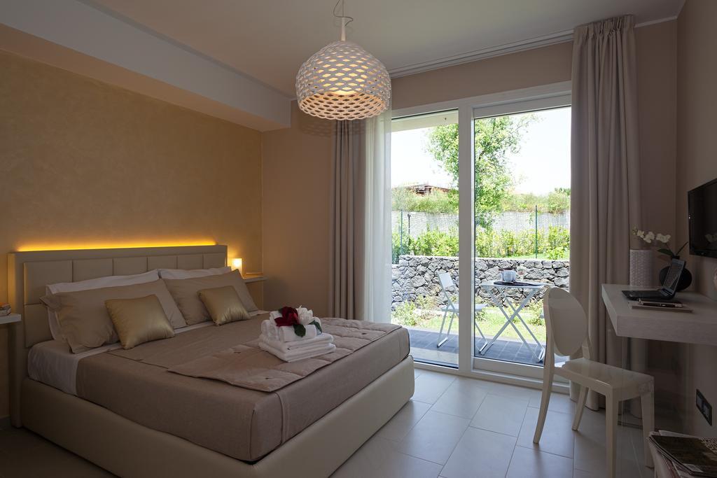 Etna Charme Bed and Breakfast Mascalucia Værelse billede